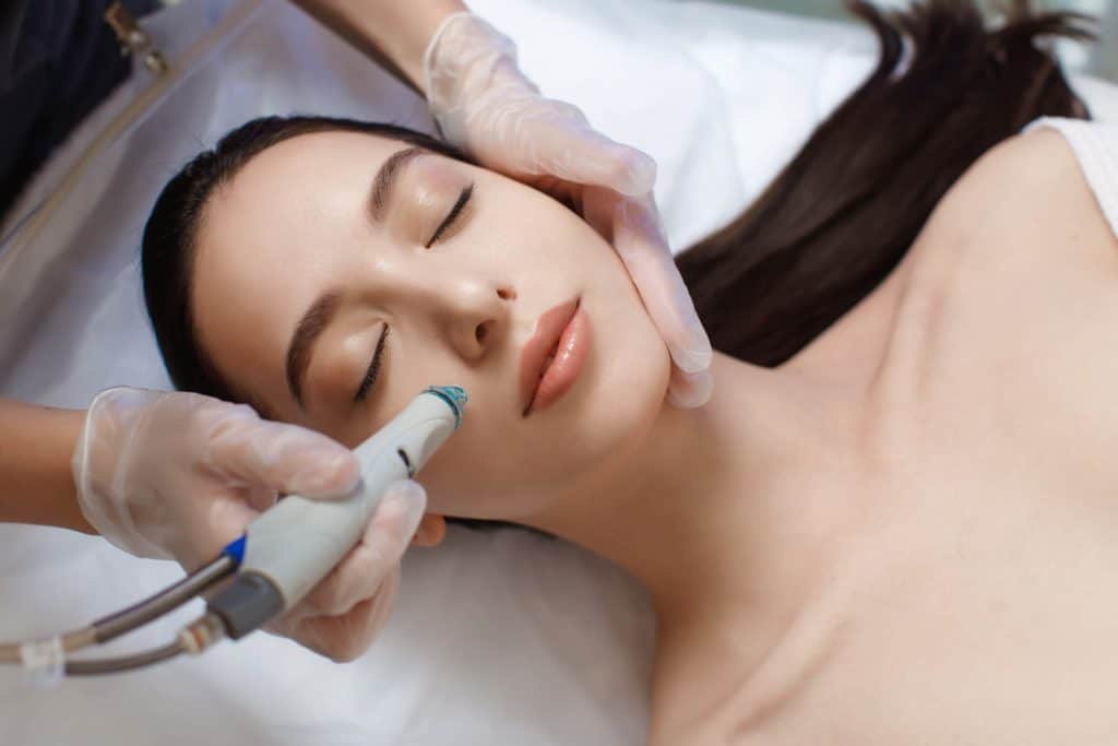What Is Hydrafacial And How Does It Work 